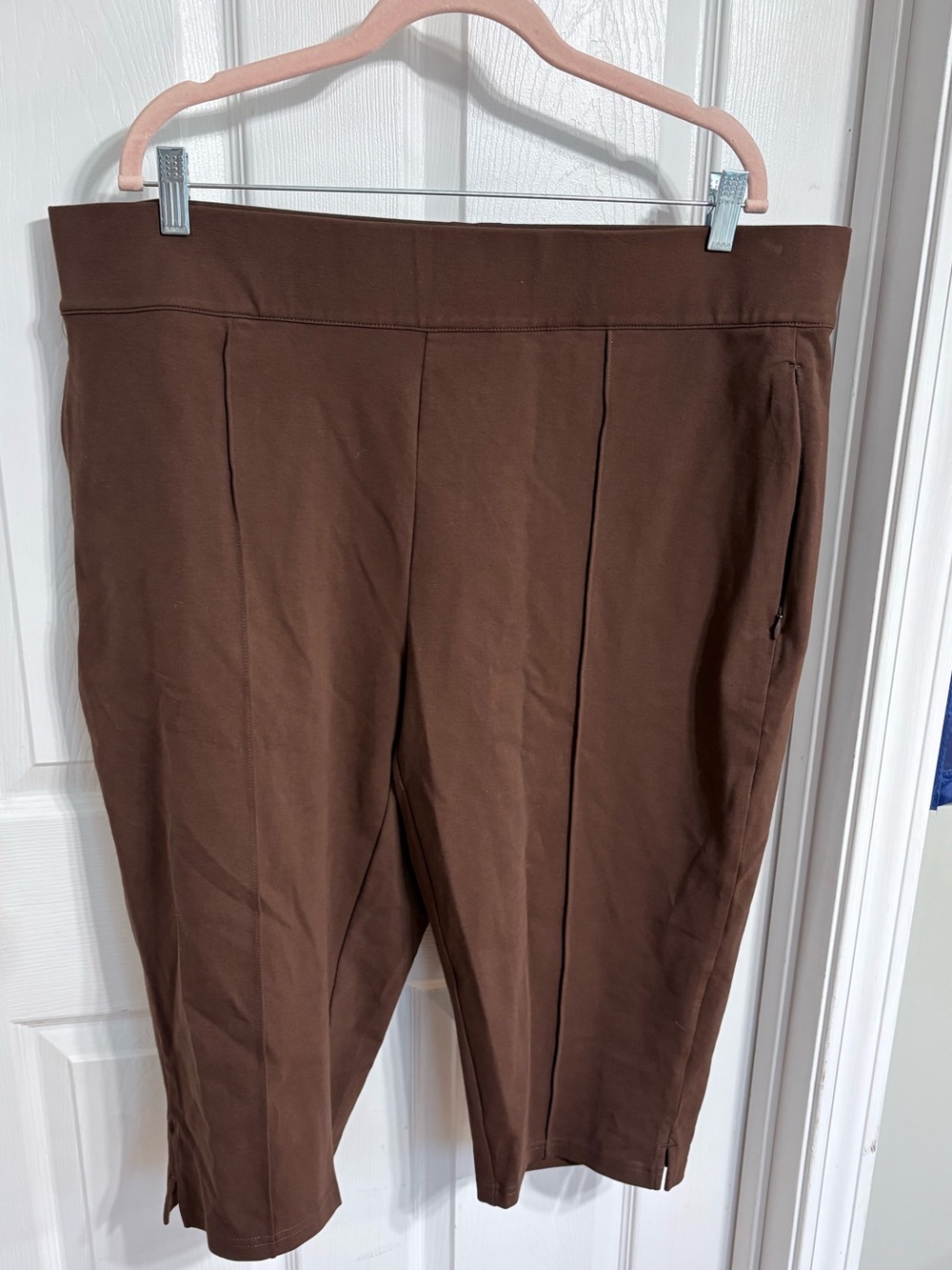 ⭐️3/$20 Lands' End Women's Brown Stretch Starfish Bermudas